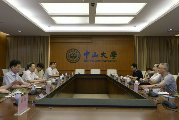 中国科协一行到我校调研
