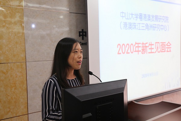 导师代表李小瑛副教授发言