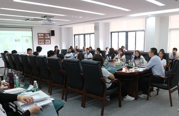 澳门基本法青年推广大使协会到研究院访问交流